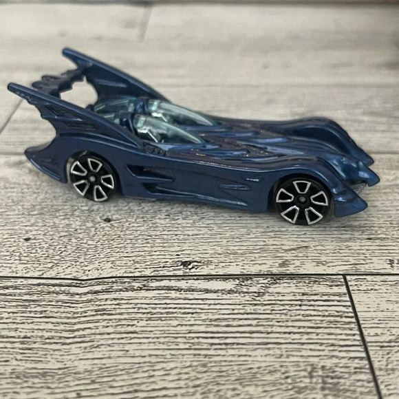 Hot Wheels - DC The Batmobile Bat Man Blue - Diecast Collectible - 1:64 - USED - Picture 1 of 5